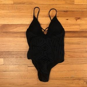 Crochet-Mesh padded Swimsuit